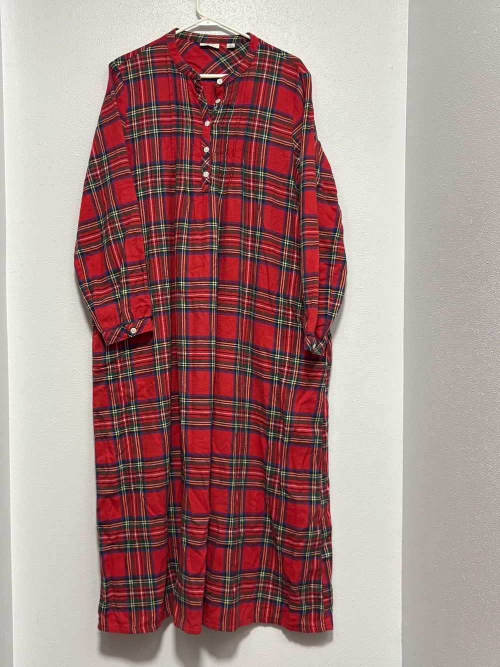 Cozy Holiday Heritage: L.L.Bean Scotch Plaid Flannel Nightgown